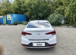 Hyundai Elantra 2019 года
