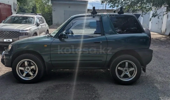 Toyota RAV4 1995 года