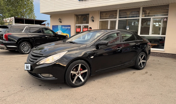 Hyundai Sonata 2010 года