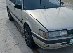 Mazda 626 1990 года