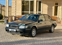 Audi 100 1993 года