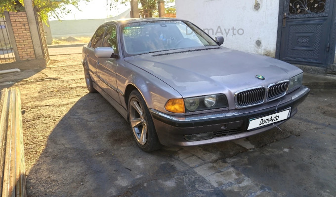 BMW 7 серия 1995 года