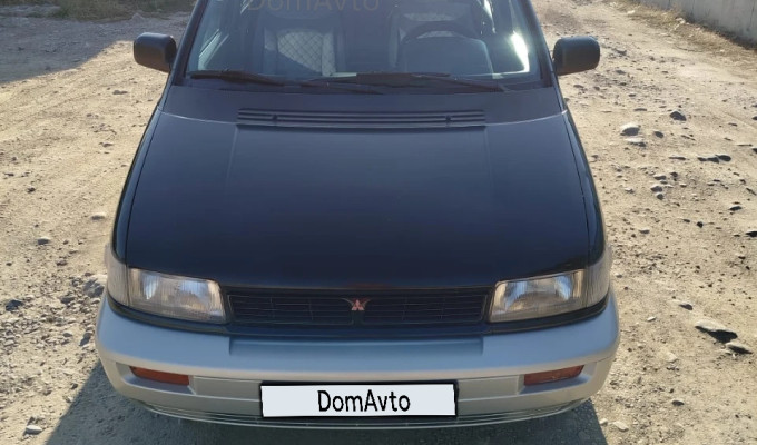 Mitsubishi Space Runner 1994 года
