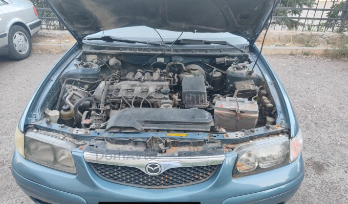 Mazda 626 1998 года