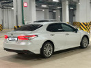Toyota Camry 2020 года