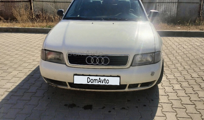 Audi A4 1995 года