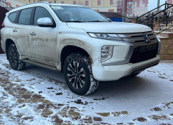 Mitsubishi Montero Sport 2022 года