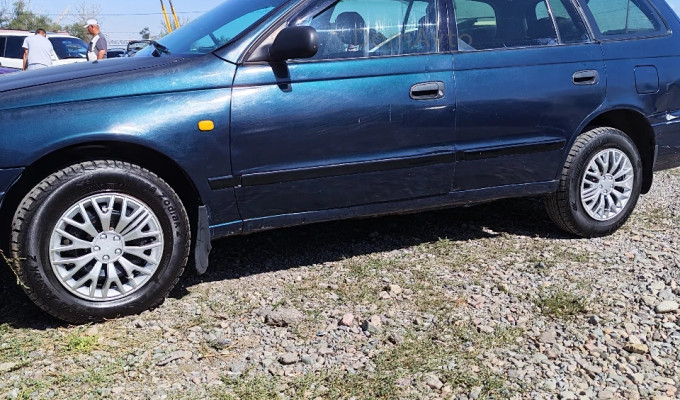 Toyota Carina E 1992 года