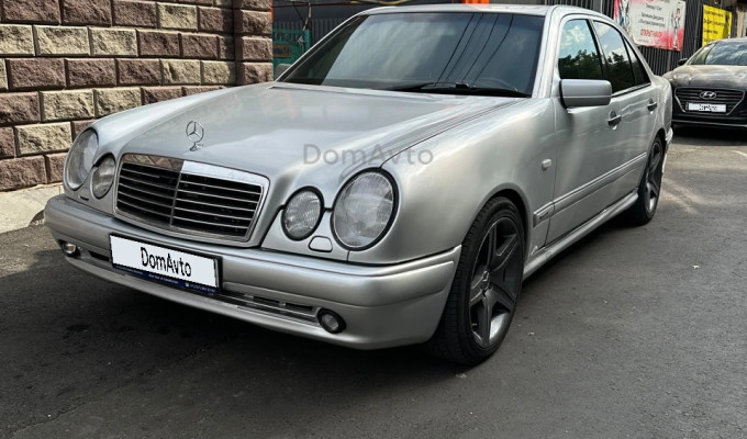 Mercedes-Benz E-Класс 1996 года