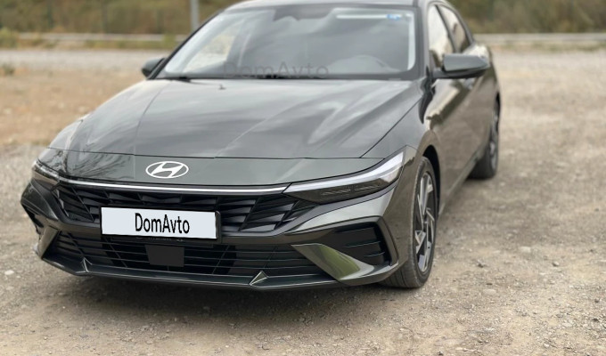 Hyundai Elantra 2024 года