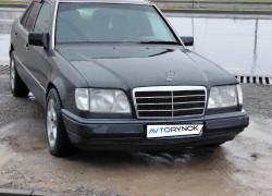 Mercedes-Benz E-Класс 1993 года