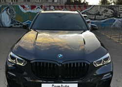 BMW X5 2021 года