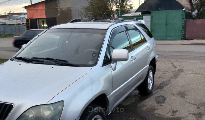 Lexus RX 2000 года