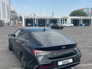 Hyundai Elantra 2024 года