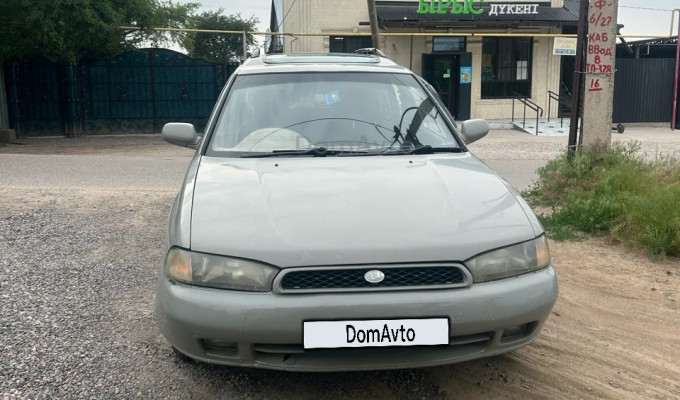Subaru Legacy 1995 года