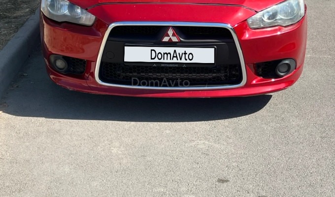 Mitsubishi Lancer 2013 года