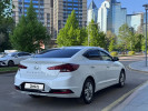 Hyundai Elantra 2020 года
