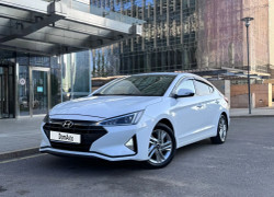 Hyundai Elantra 2020 года