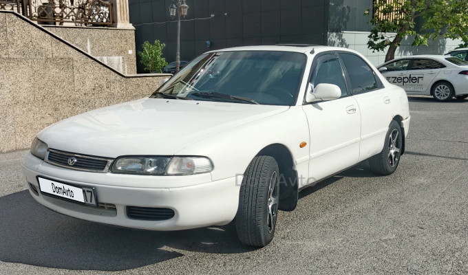 Mazda Cronos 1996 года
