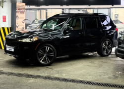 BMW X7 2022 года