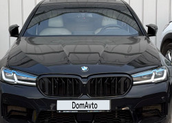 BMW 5 серия 2017 года