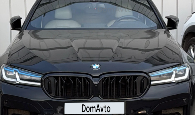 BMW 5 серия 2017 года