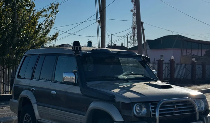 Mitsubishi Pajero 1992 года
