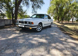 BMW 5 серия 1990 года