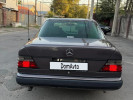 Mercedes-Benz E-Класс 1993 года