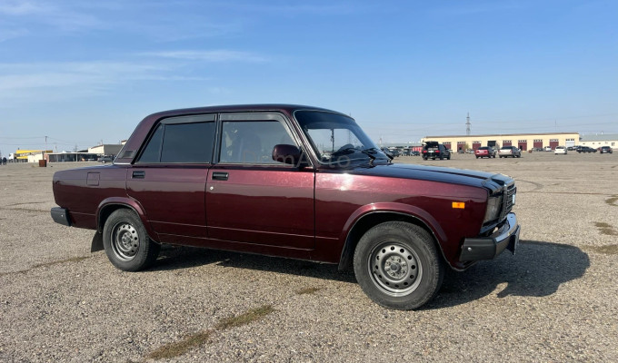 ВАЗ (Lada) 2107 2004 года