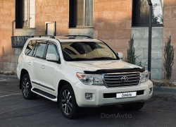 Toyota Land Cruiser 2013 года