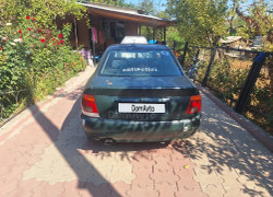Audi A4 1995 года