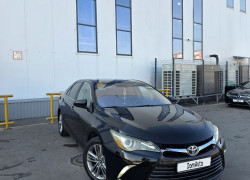 Toyota Camry 2016 года