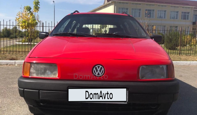Volkswagen Passat 1990 года