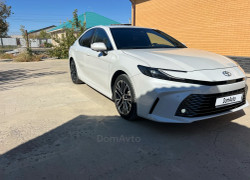 Toyota Camry 2025 года