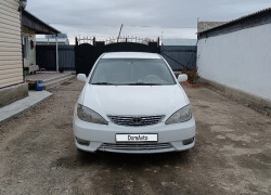 Toyota Camry 2005 года