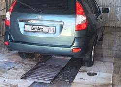 ВАЗ (Lada) Priora 2011 года