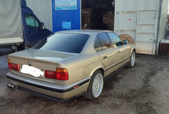 BMW 5 серия 1992 года