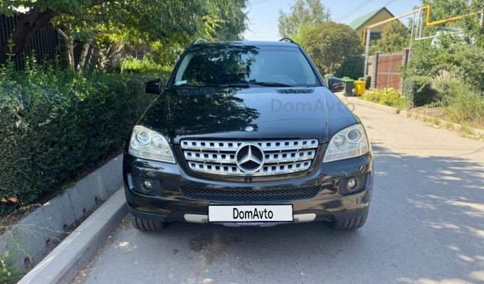 Mercedes-Benz ML-Класс 2007 года