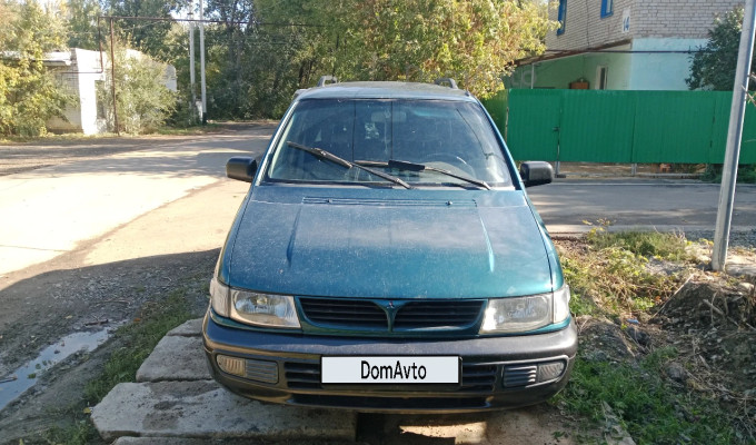 Mitsubishi Space Runner 1995 года