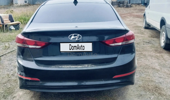 Hyundai Elantra 2017 года