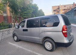 Hyundai H-1 2011 года