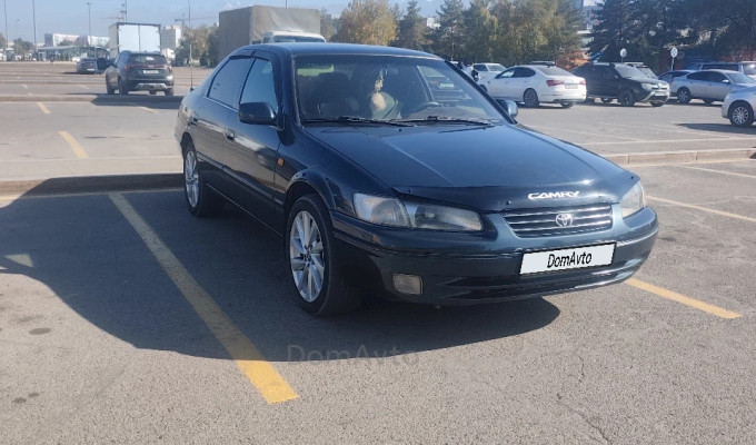 Toyota Camry 1998 года