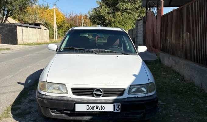 Opel Astra 1995 года