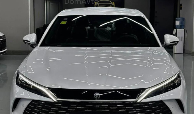 BYD Qin L DM-i 2025 года