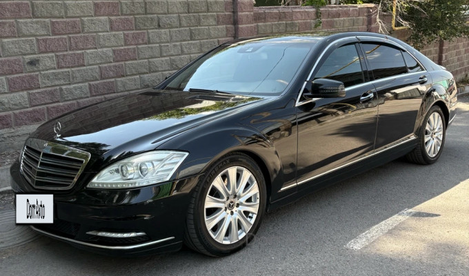 Mercedes-Benz S-Класс 2010 года