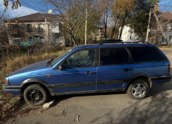 Volkswagen Passat 1990 года