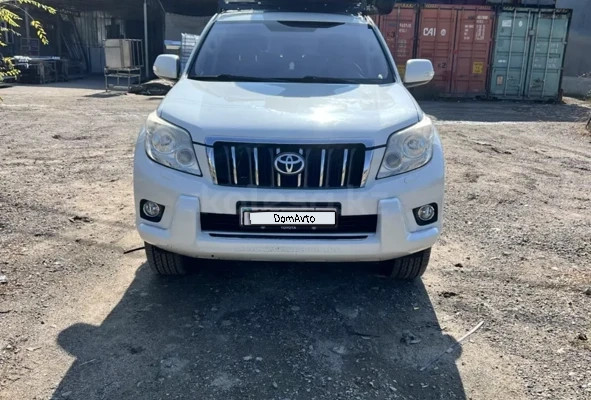 Toyota Land Cruiser Prado 2011 года