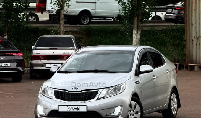 Kia Rio 2013 года