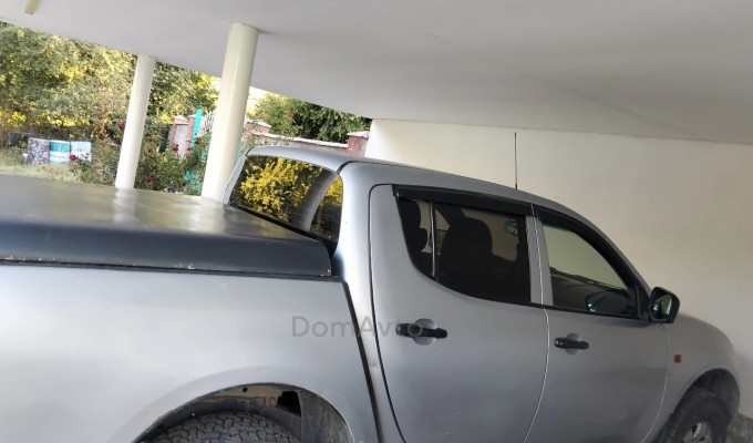 Mitsubishi L200 2008 года